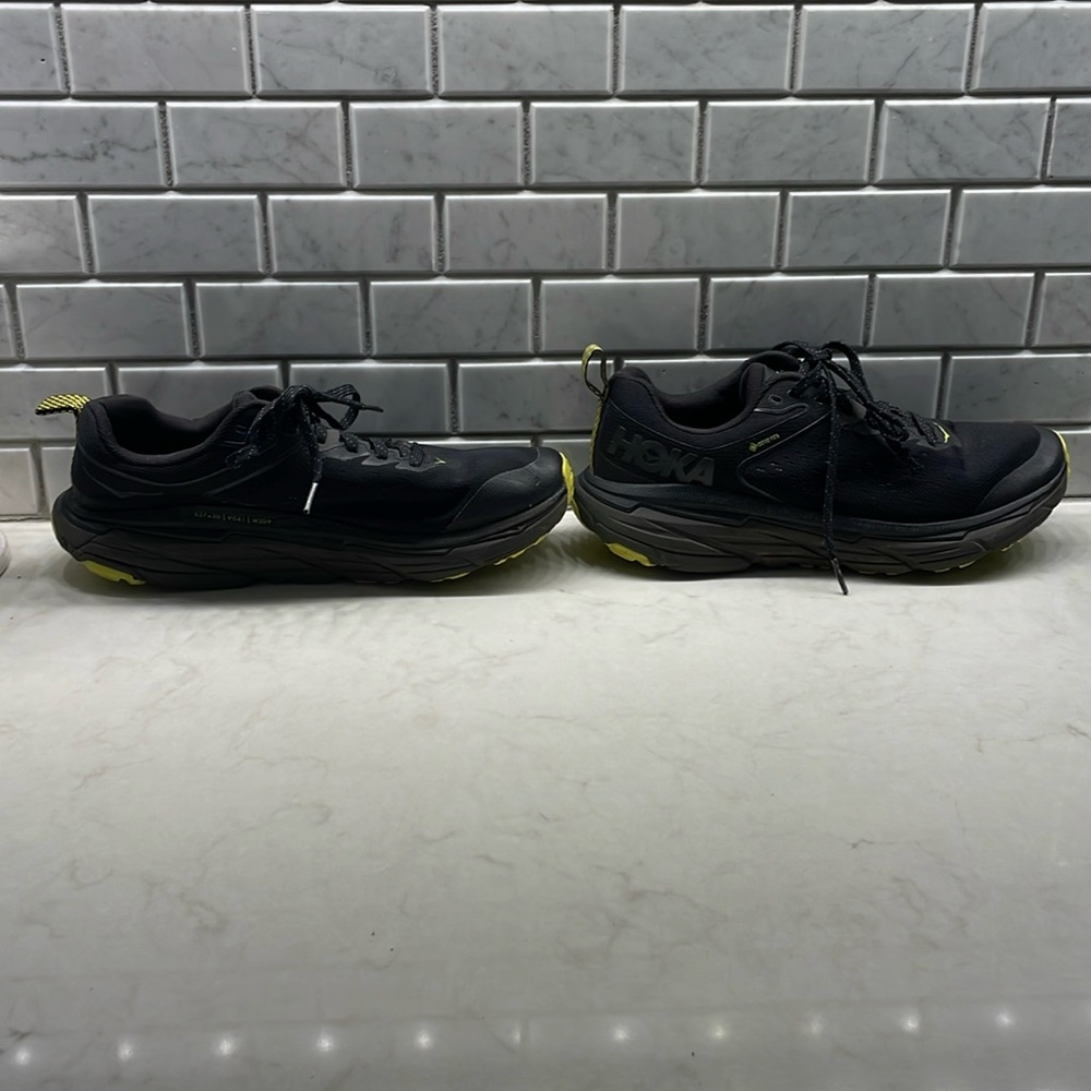 Hoka Challenger ATR 6